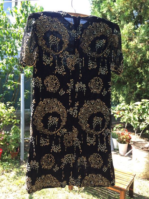 Rochie de ocazie cu aplicatii stralucitoare, marimea M