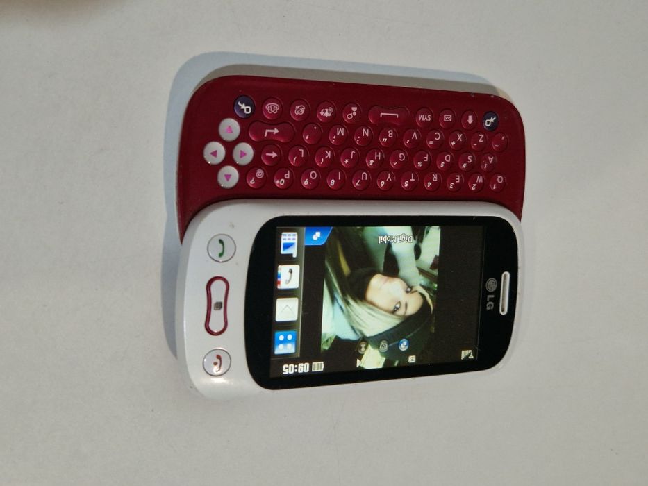Telefon Lg cu tastatura laterala GT 350
