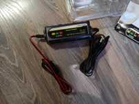 Универсално зарядно за акумулатор 12 V