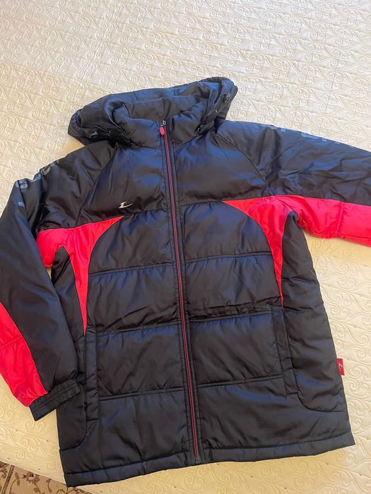 Продам спортивную куртку Lecaf.Размер 46, на рост 160-170см.