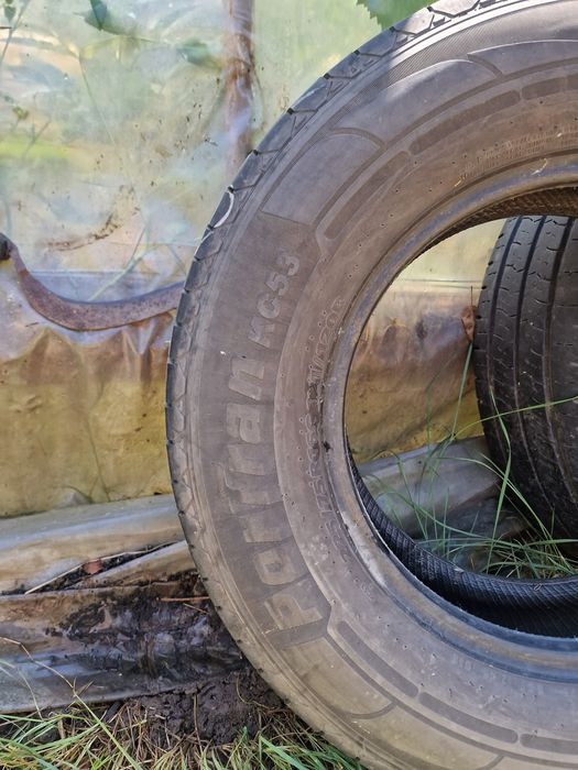 Гуми за бус 225/75R16C