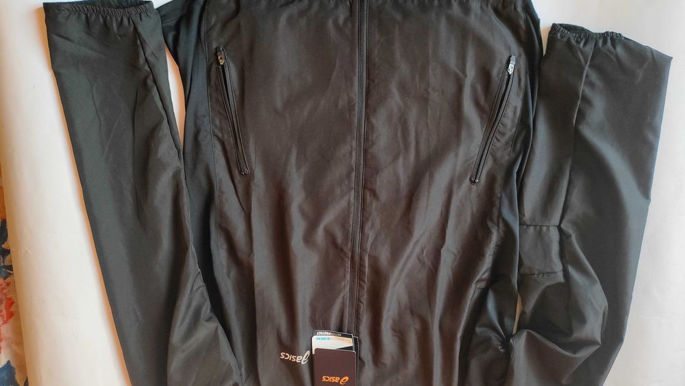 Нова дамска горница asics motionprotect размер XL