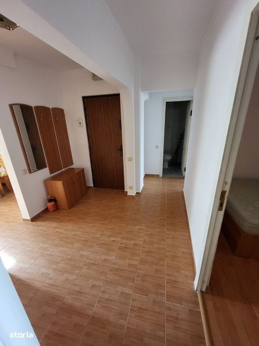 Intermediez apartament 4 camere,Navodari