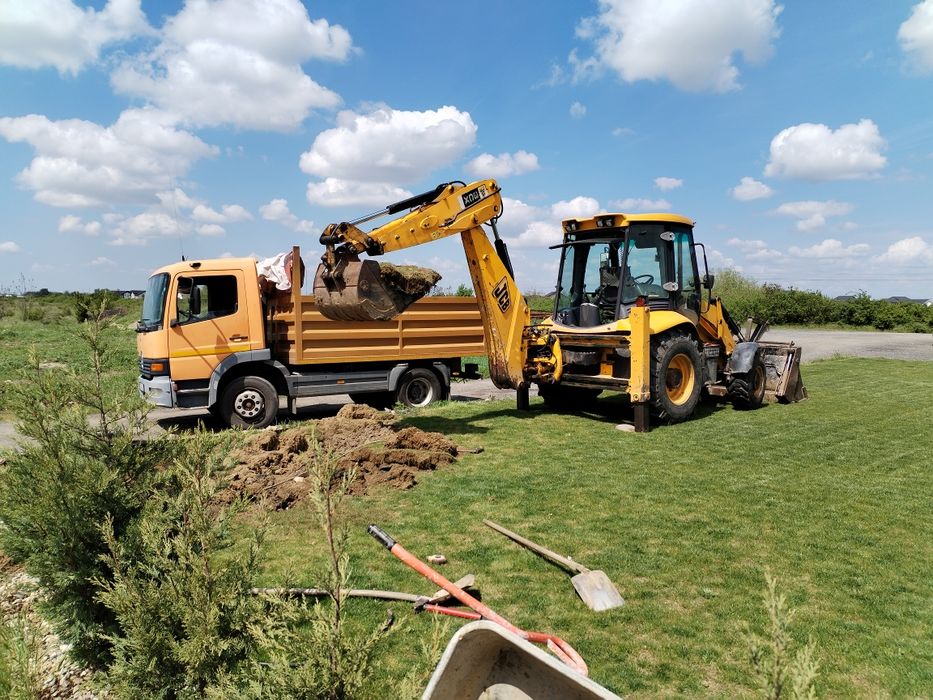 Închirieri buldoexcavator