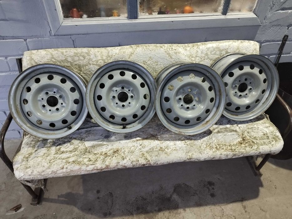 Продам железные диски на R14