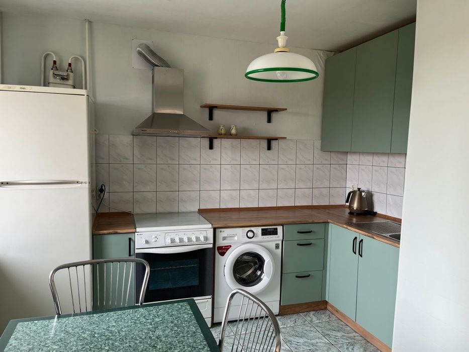 Сдам 3 комн. кв в районе Достык- молла