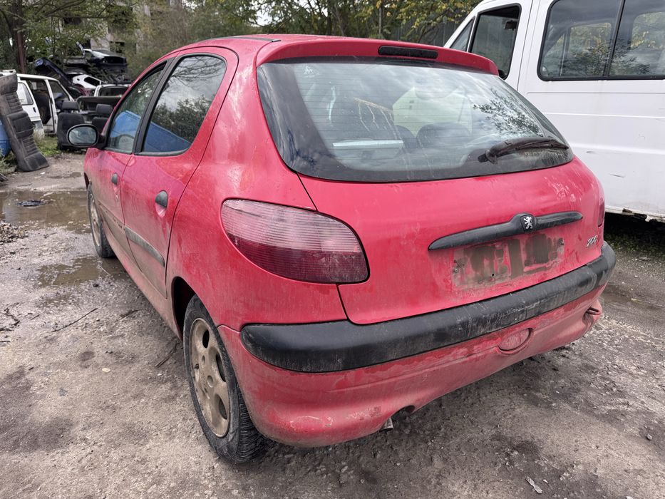 Peugeot 206 1.4i 75hp 2001г На Части