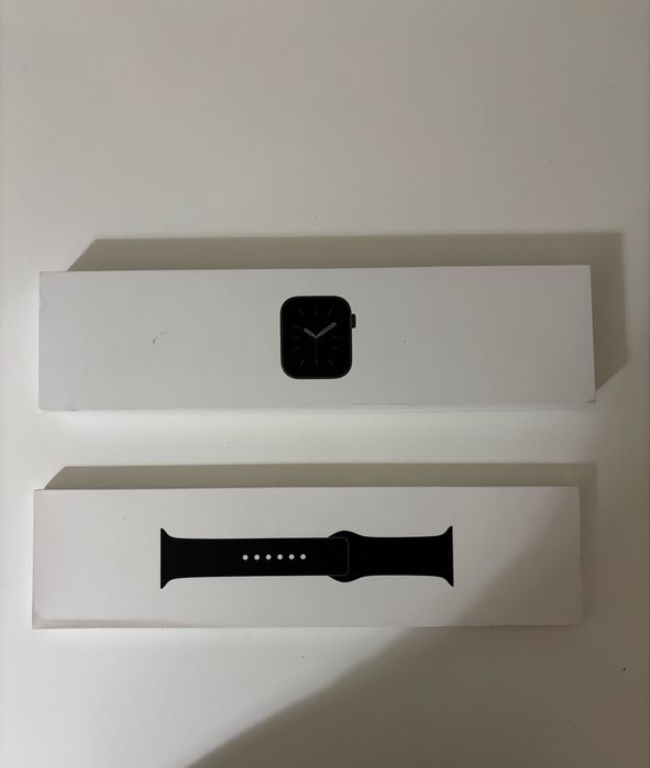 Часовник Apple watch series 6 44mm