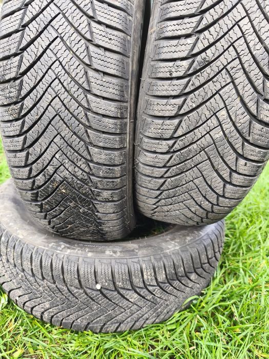 Cauciucuri de iarna 205/65R 15