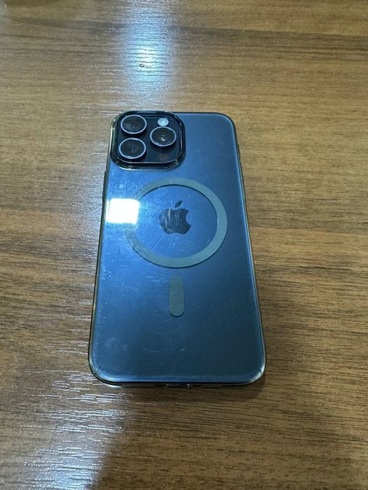 Продаётся телефон Iphone 15 pro max