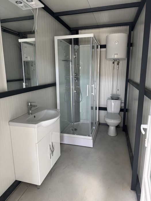 Hale De Inchiriat - intrare dn1A, Crevedia