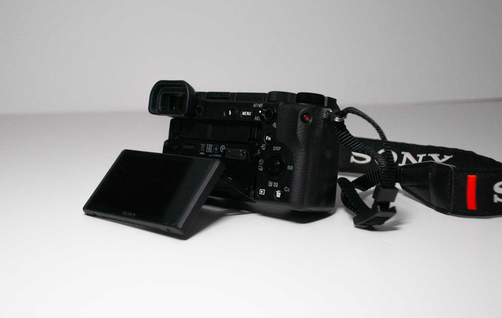 Sony a6400 Много малко използвани