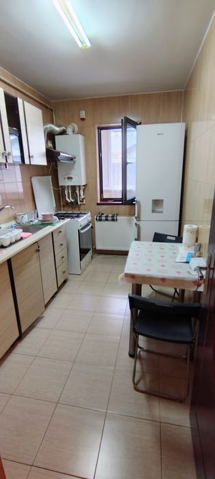 Închiriez apartament Dimitrie Leonida