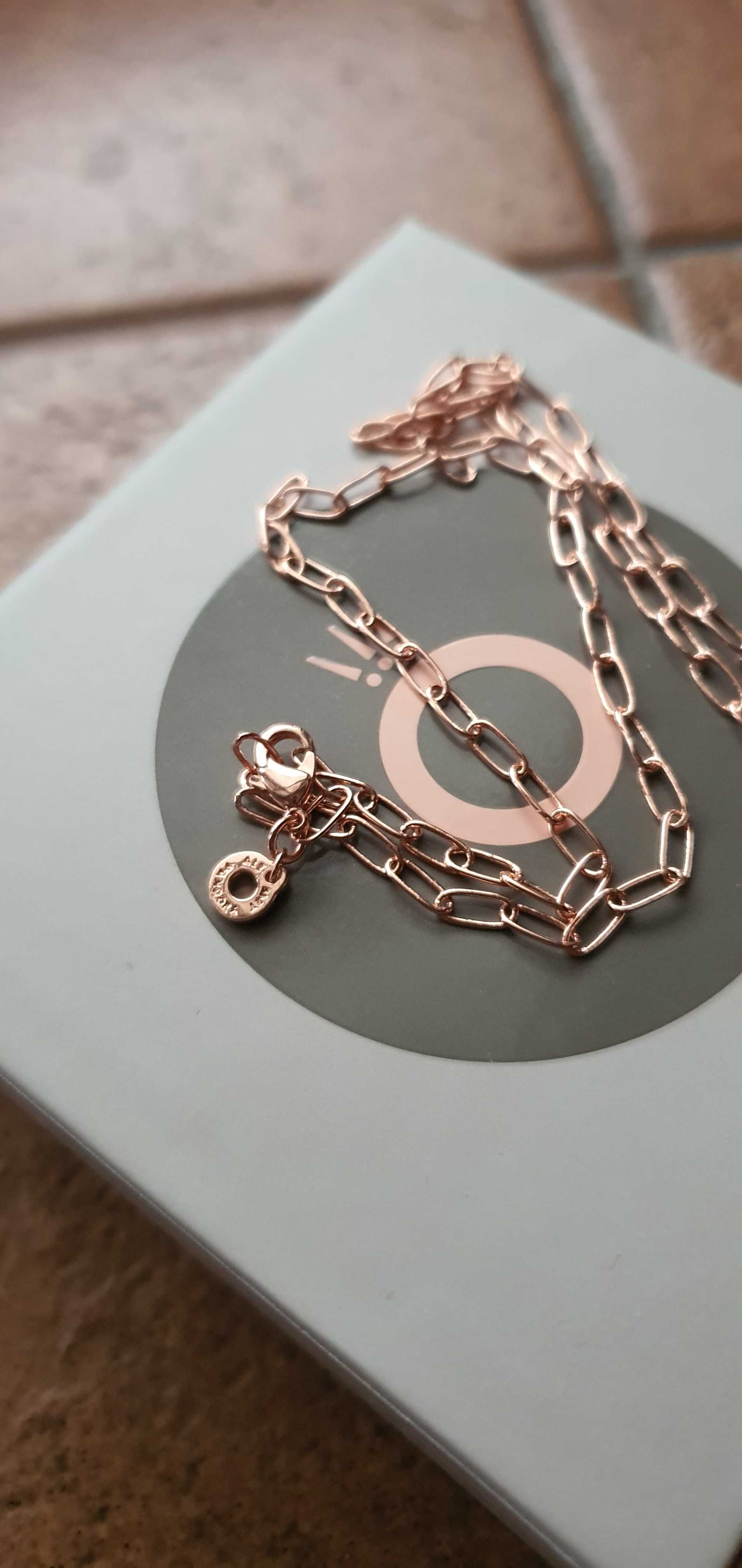 Ново Pandora Rose Gold колие със сертификат,50см