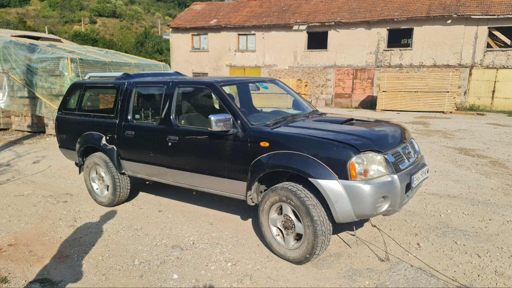 Нисан Навара 2.5 133 коня на части