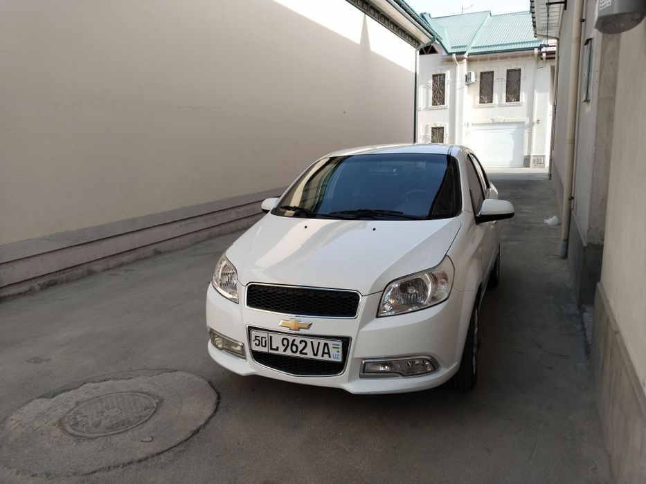 Nexia 3 Super holati tinniq
