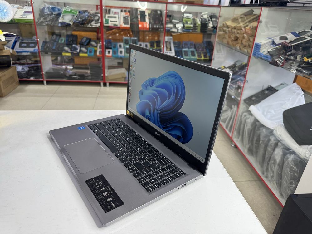 acer core i3-13 oxirgi avlodi 8/512 nvme ssd ideal holatda yangidek