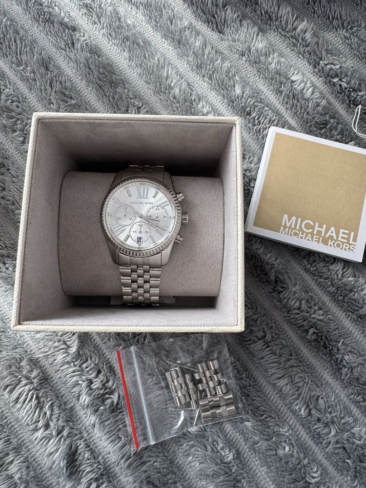 Michael Kors Дамски часовник