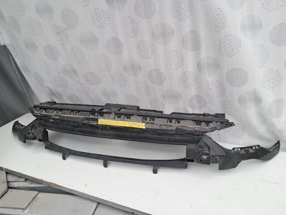 Грил решетка радиатор очиларка опел корса ф Opel Corsa F