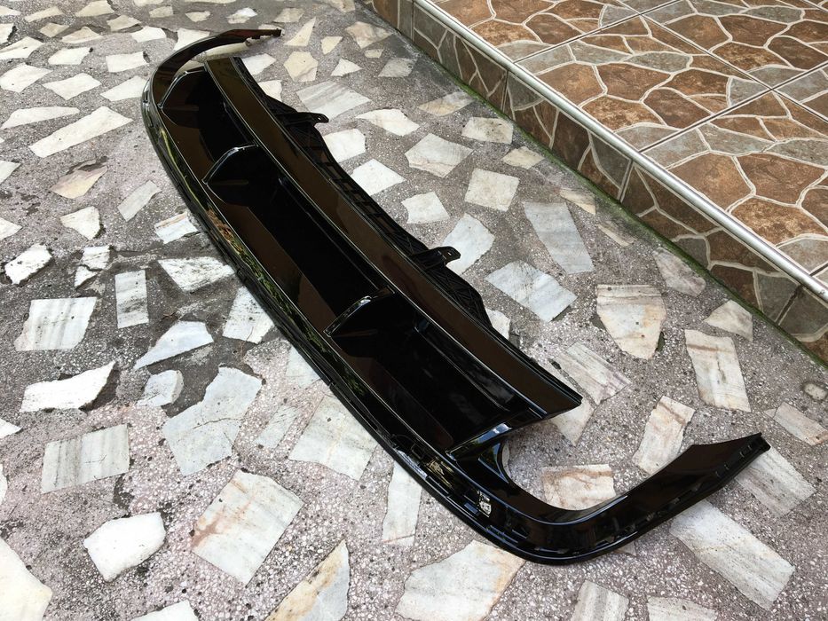 Difuzor bara spate (fusta)  model R line Volkswagen Passat CC