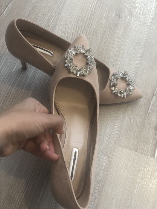 Обувки на ток на марките Replay, diesel