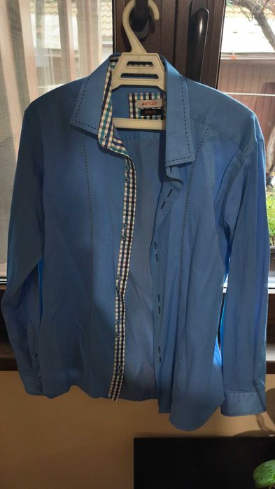 Спортно елегантна риза стайлър