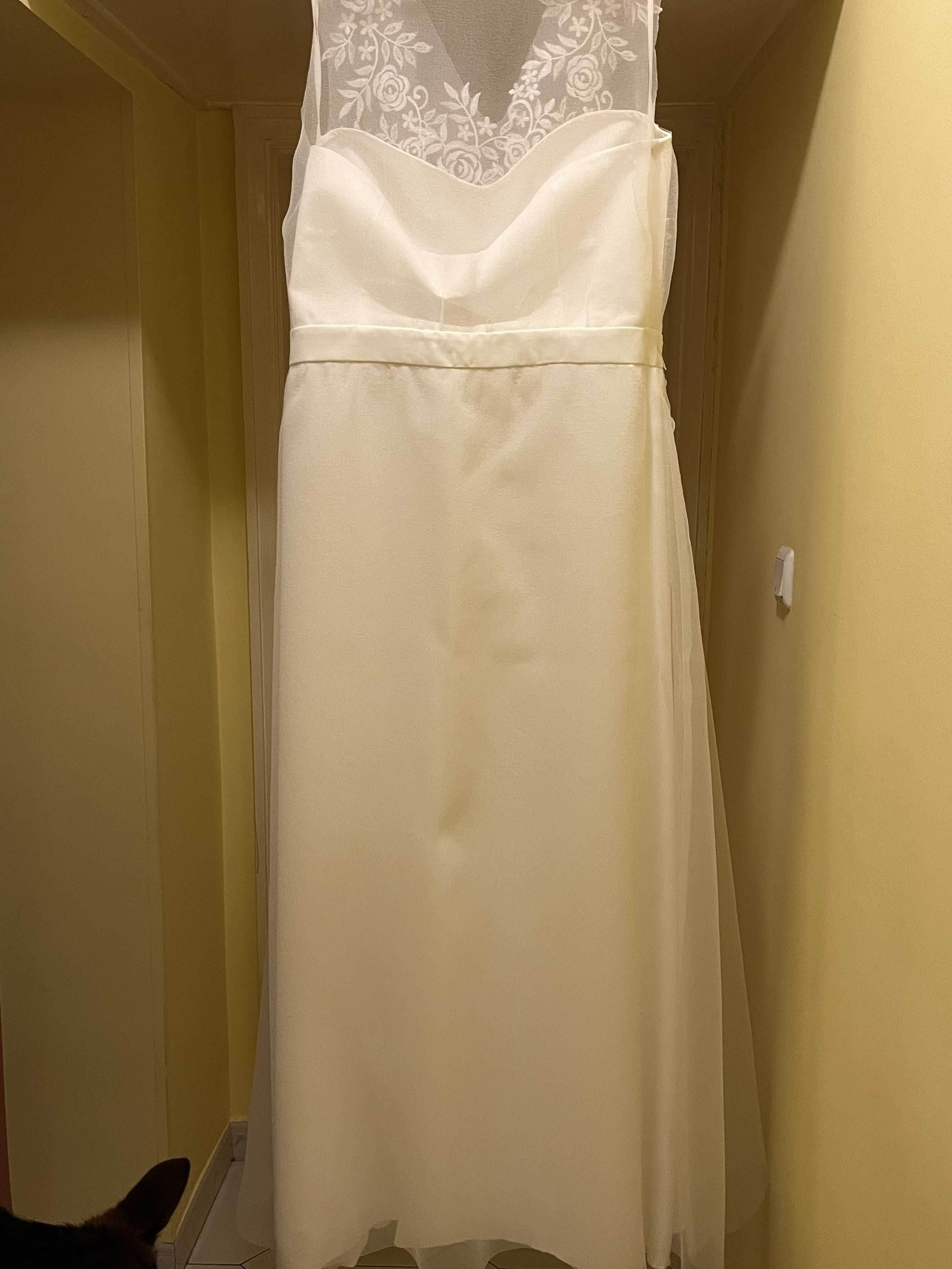 Сватбена рокля 2022