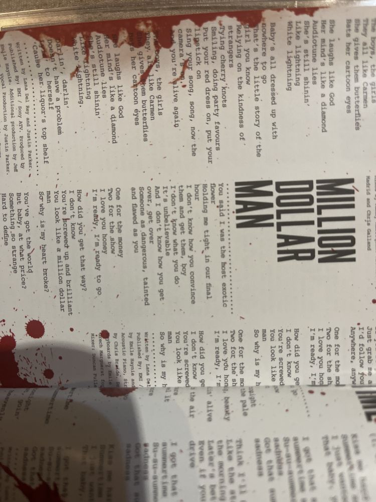 Lana del rey албум Born to die + малка книжка с текстове. На диск CD