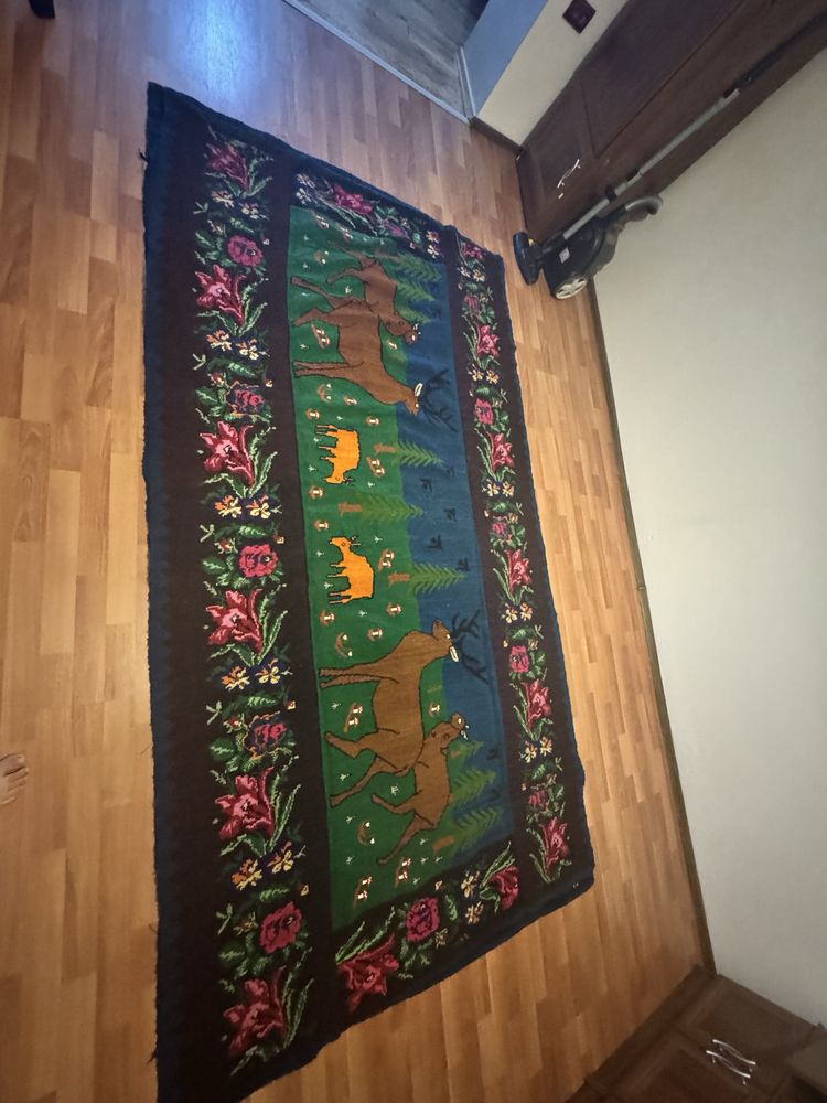 Covor traditional romanesc lana