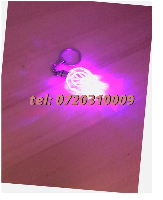 Promotie Breloc Din Sticla Cu Led 6 Culori Vw Audi Skoda Citroen Bmw
