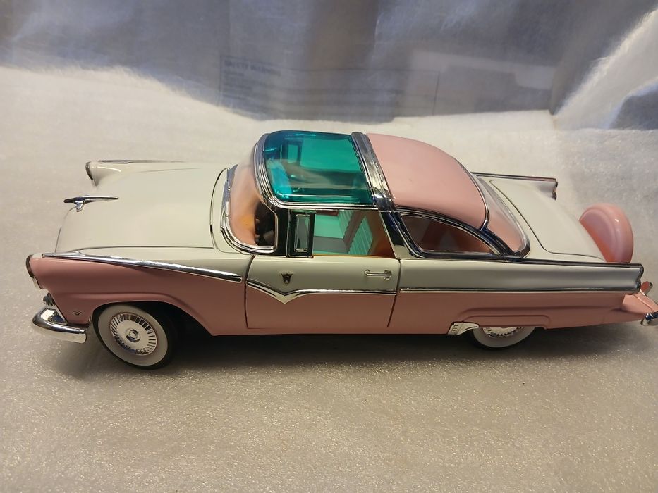 Macheta de colecție  1/18