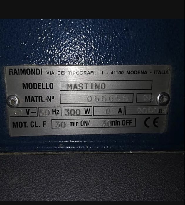 Masina vibranta Mastino Raimondi