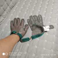 Предпазни ръкавици против срязване