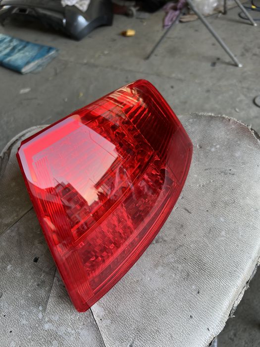 Audi A8 d3 външен стоп