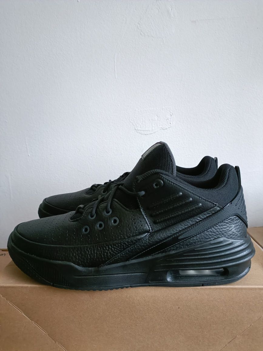 Jordan Max Aura 5 номер 45.5 код 18A