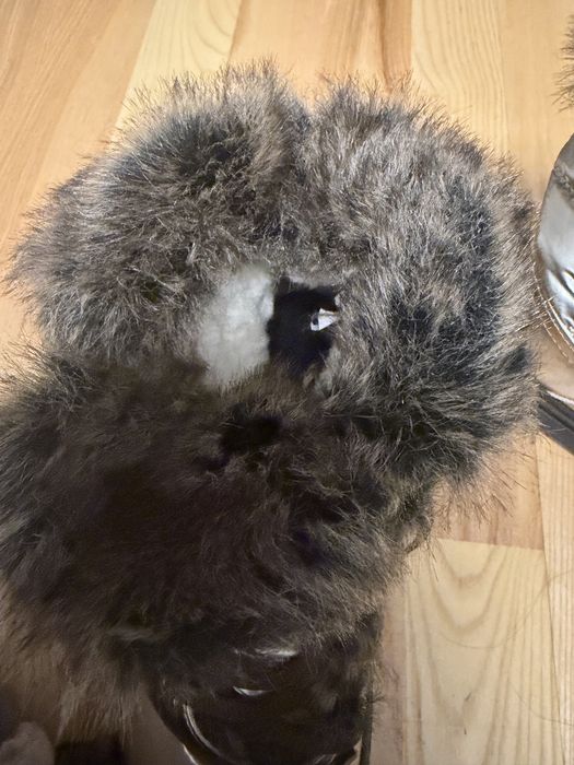 Vând ghete model deosebit