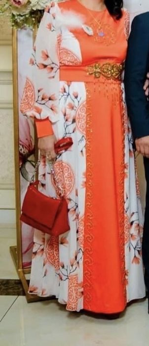 Продам платье 50-54