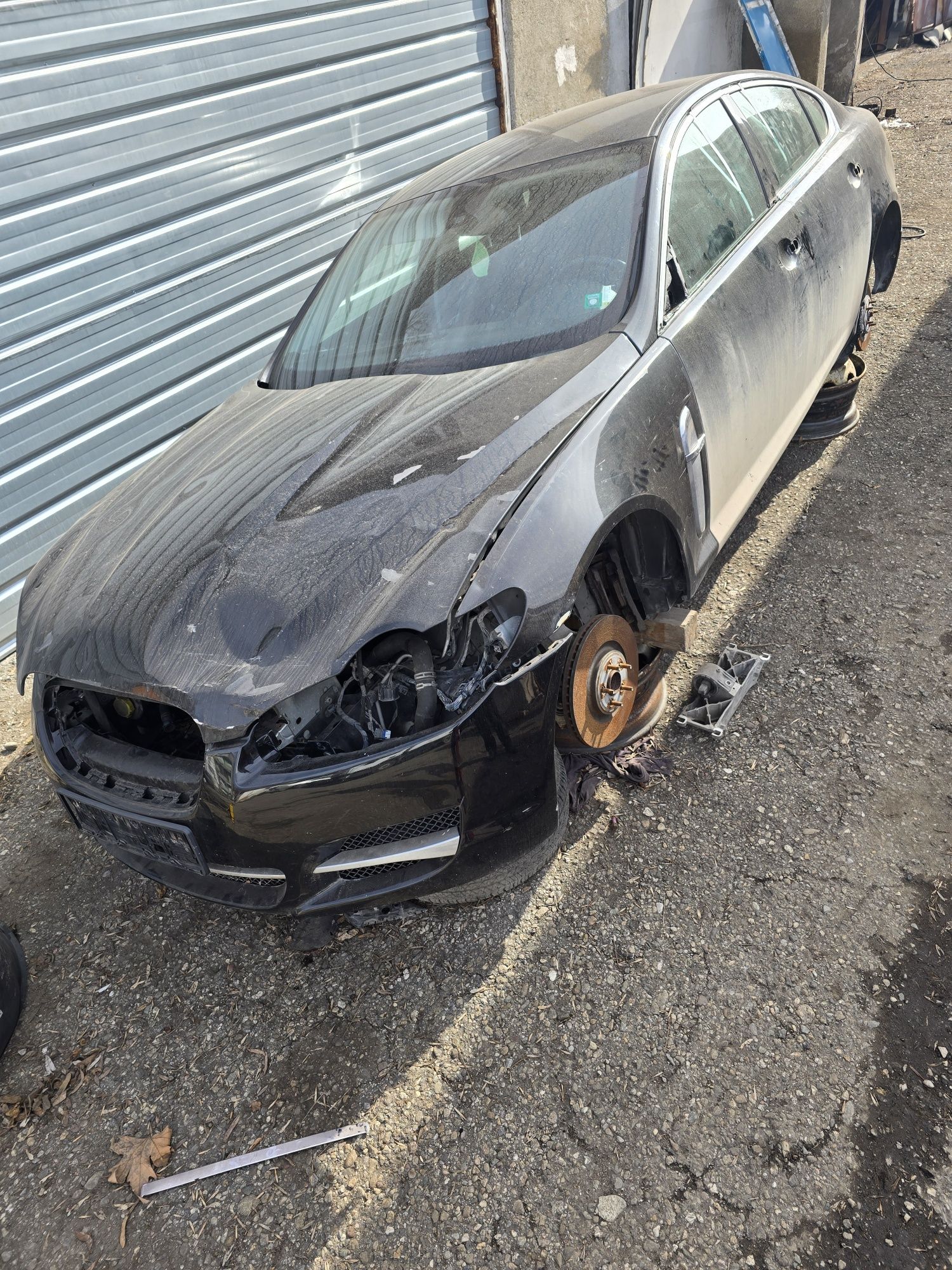 Jaguar XF 3.0d S на части
