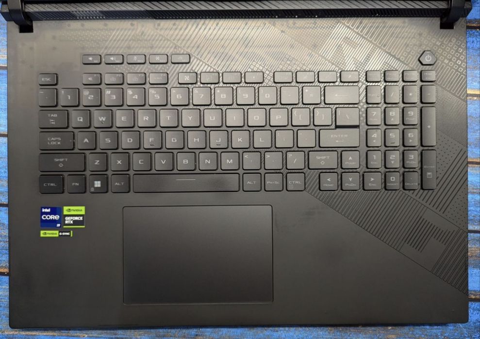 Asus Rog Strix g18, 14900hx, 4090, 32gb, 2tb