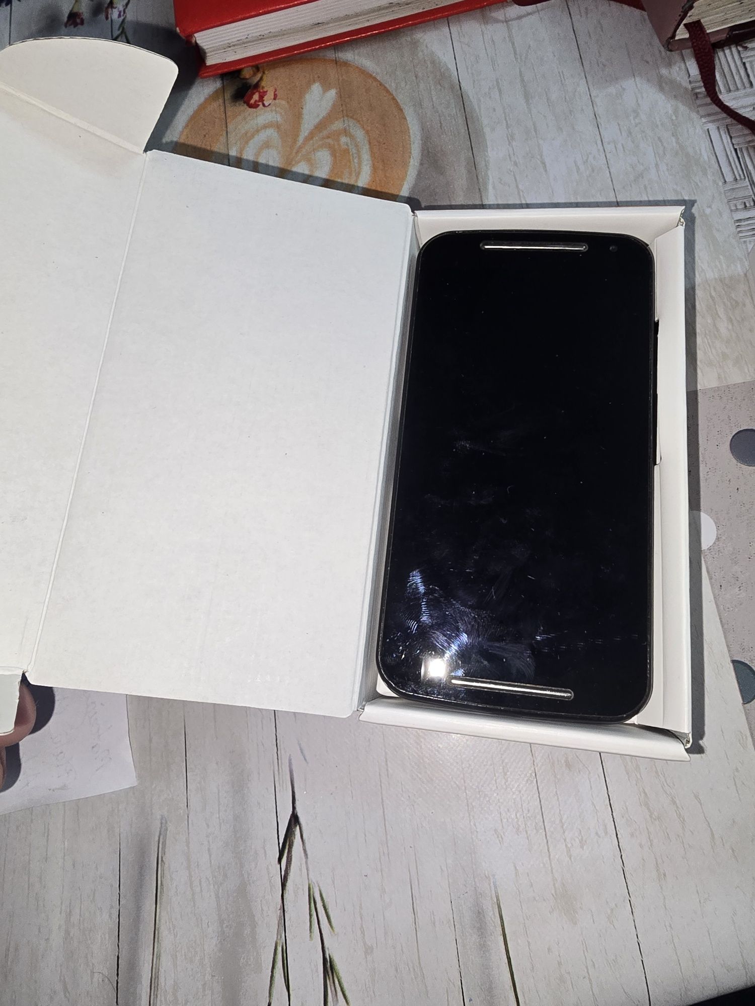 De vânzare telefon motorola și telefon Samsung A51
