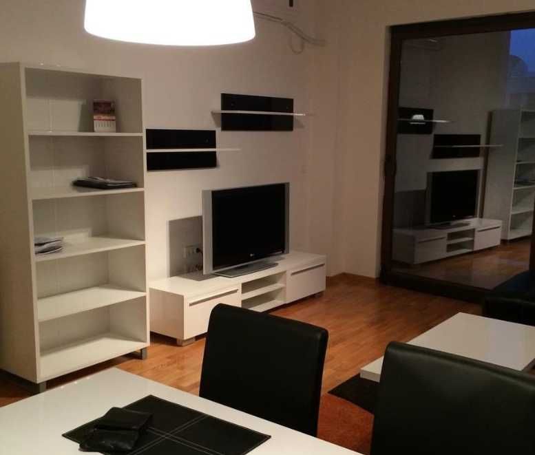 Дава се под наем Тристаен апартамент в Пловдив, Каменица 1 - 82 кв.м за 306 € - Снимка #1