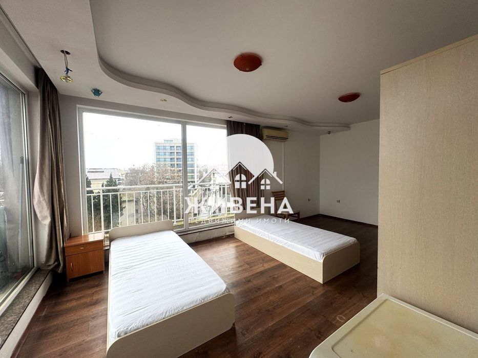 Дава се под наем Четиристаен апартамент в Варна, Гръцка махала - 160 кв.м за 1000 € - Снимка #6