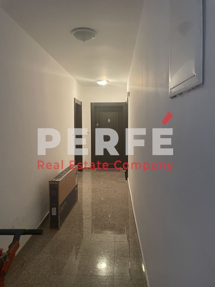 Продава се Двустаен апартамент в Бургас, Славейков - 67 кв.м за 2389 €/кв.м - Снимка #3