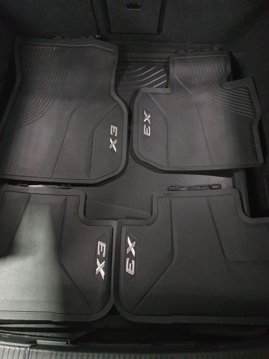 Set 4 covorașe și tavă  portbagaj originale BMW X3 model 2018-2024