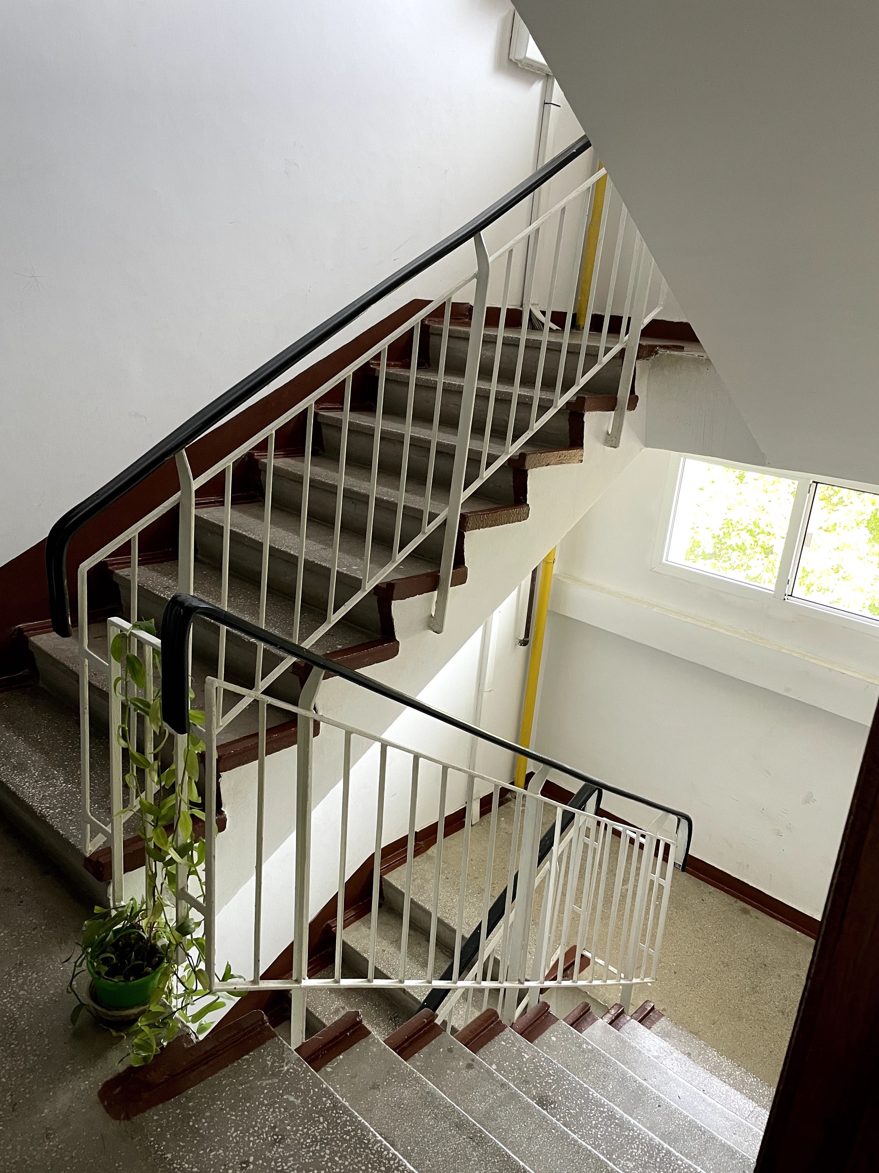 Apartament 2 camere, Aleea Teilor, 50 mp, etaj 3/4, mobilat,proprietar