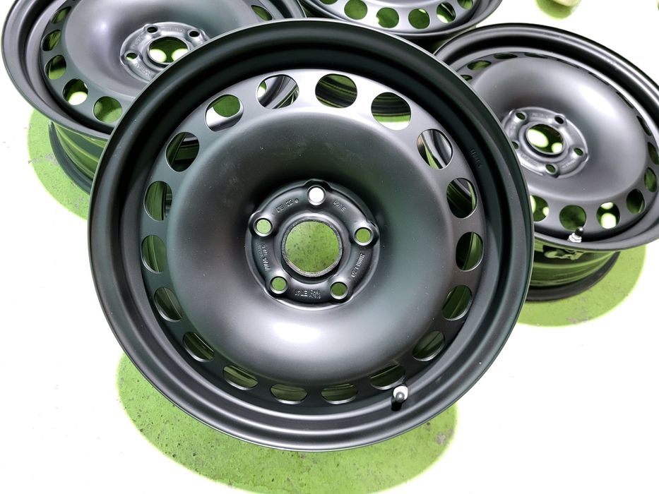 16 5x112 Vw Passat Touran Caddy Golf Skoda  метални джанти 5х112
