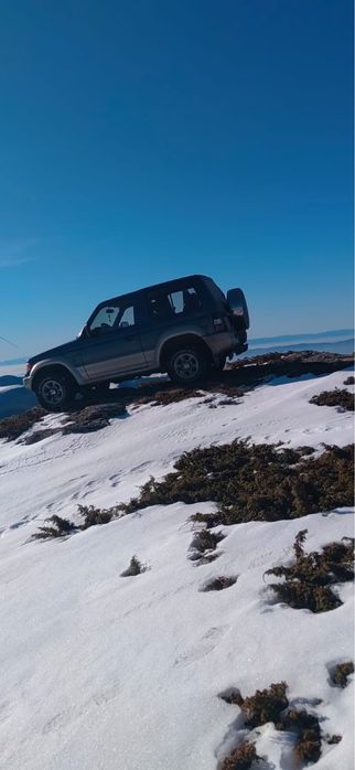 mitsubishi pajero