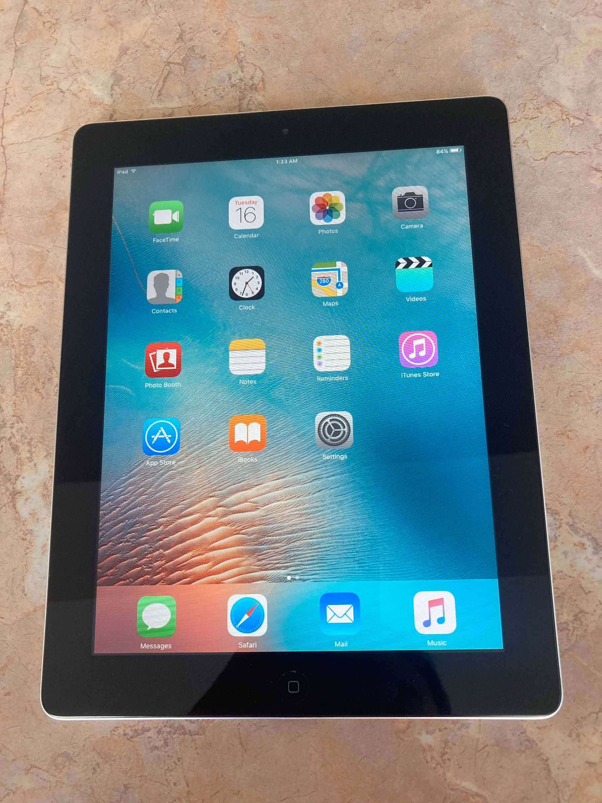IPad-2  A1395 16GB+клавиатура