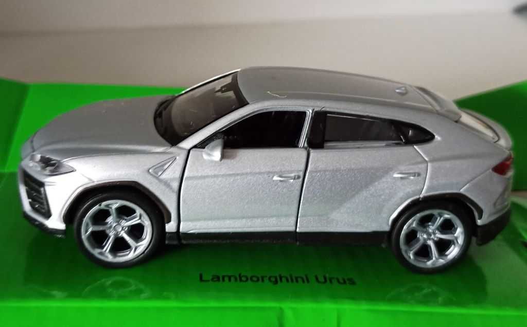 Macheta Lamborghini Urus 2018 silver - Welly 1/36