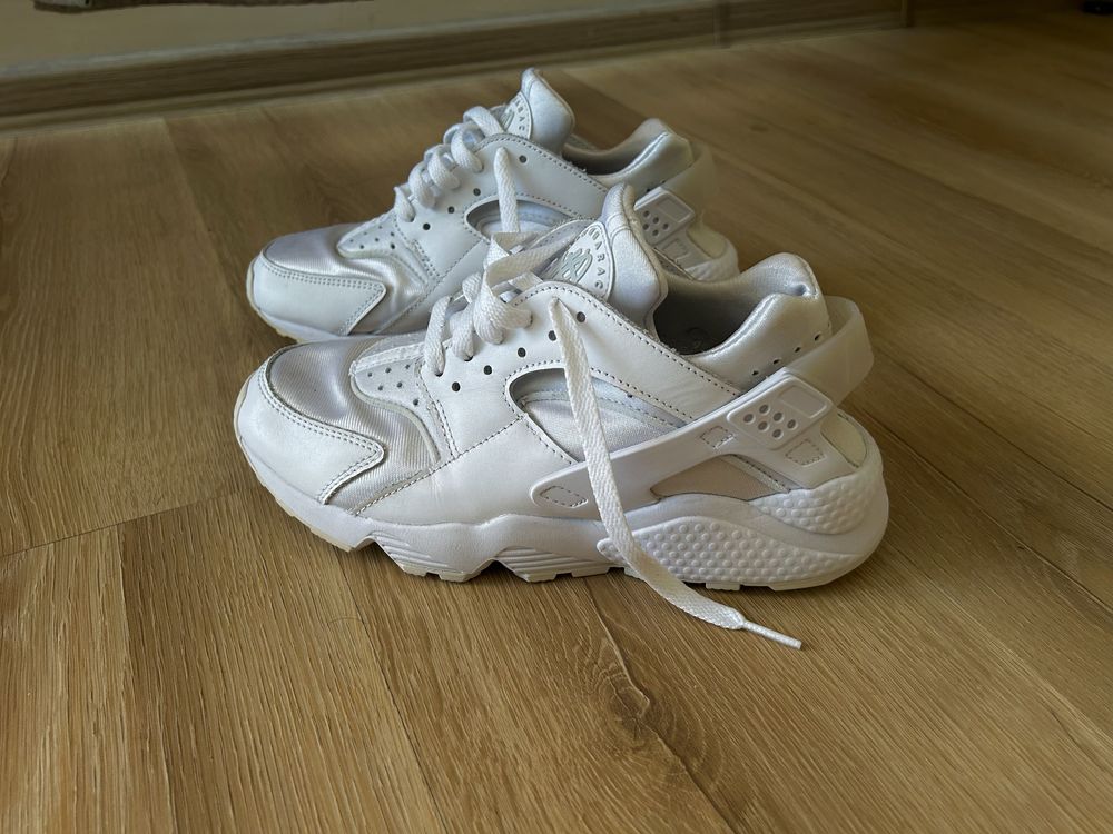Маратонки nike huarache